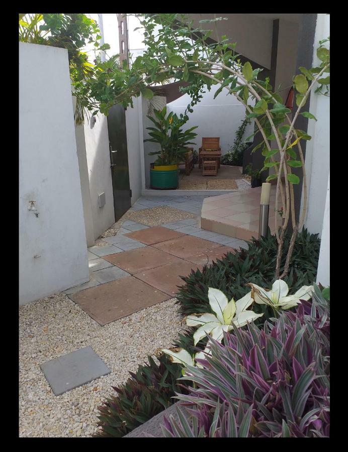 Karls Guesthouse Cotonou Exteriér fotografie